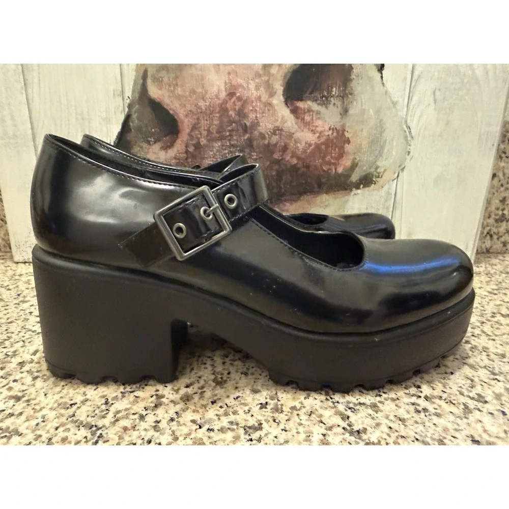 Seychelles Women's Black 6.5M Patent Platform Mary Jane Chunky Flats